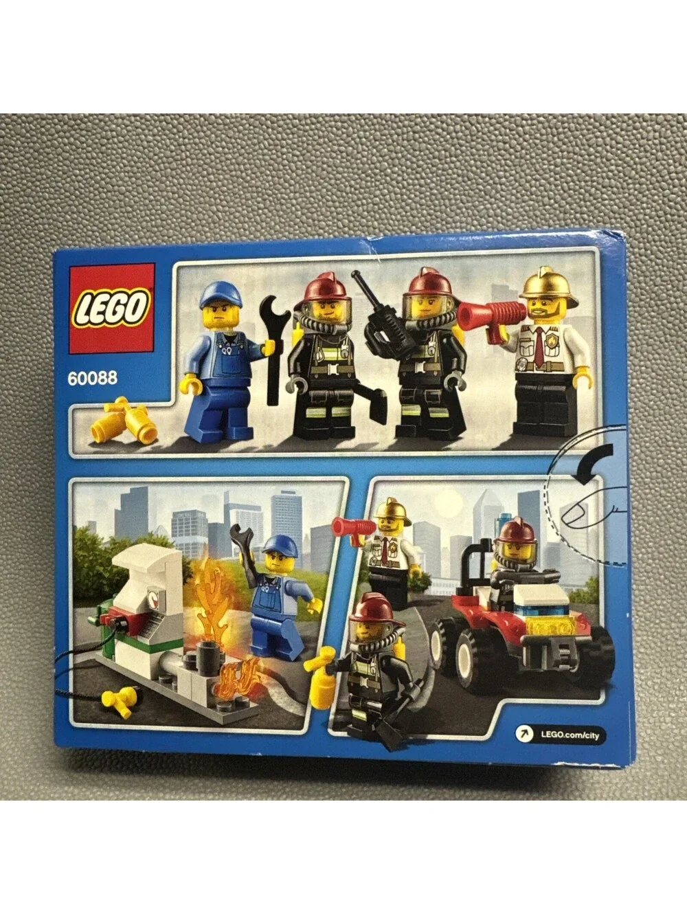 Lego boxer are